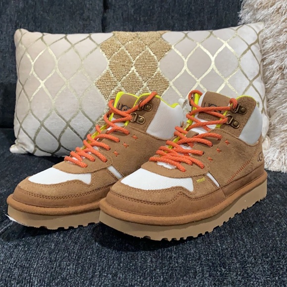 UGG Limited Edition Heritage Hi-Top Boots - Picture 8 of 11